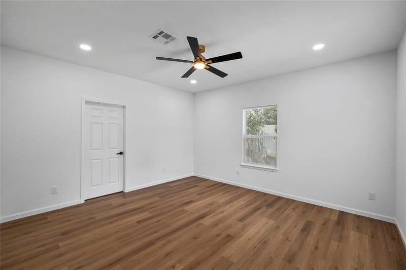 1630 Egan Lane, Waco TX 76705 - Photo 17