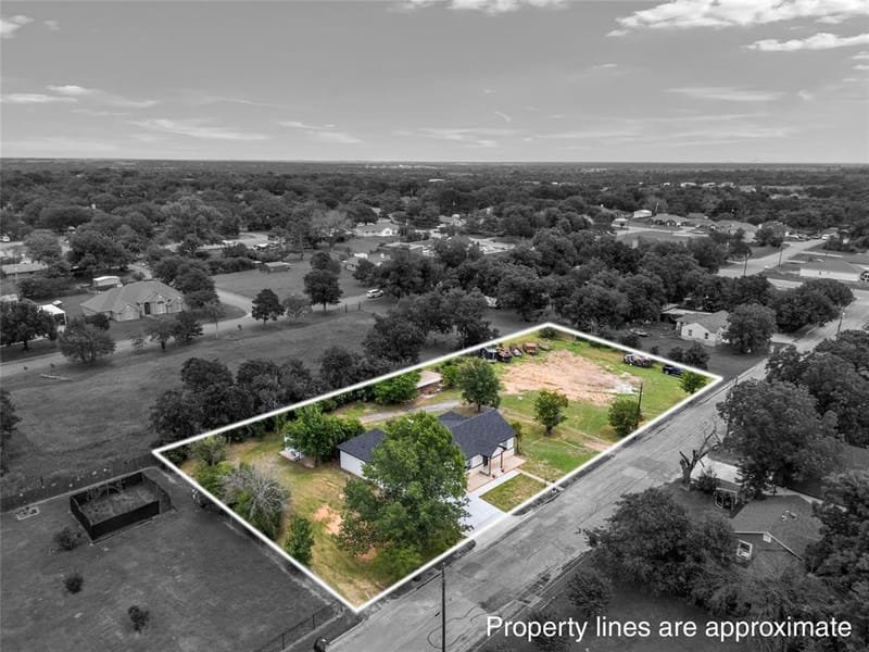 1630 Egan Lane, Waco TX 76705 - Photo 37