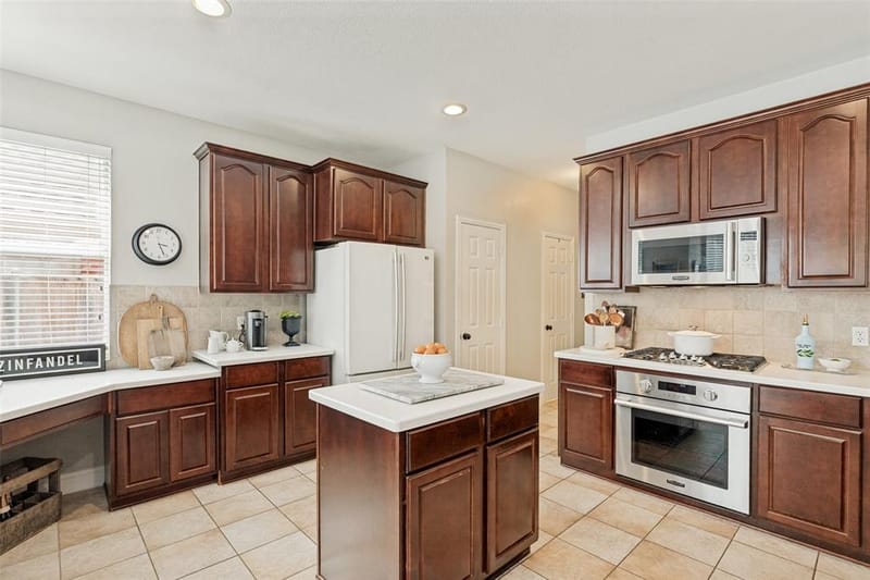 5501 Amber Way, McKinney TX 75072 - Photo 7