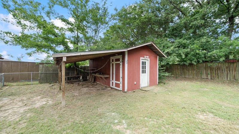 519 Malibu Drive, Malakoff TX 75148 - Photo 22