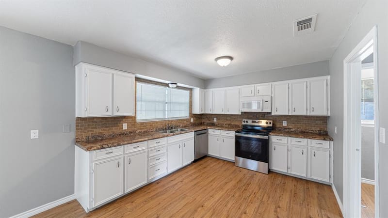 519 Malibu Drive, Malakoff TX 75148 - Photo 8