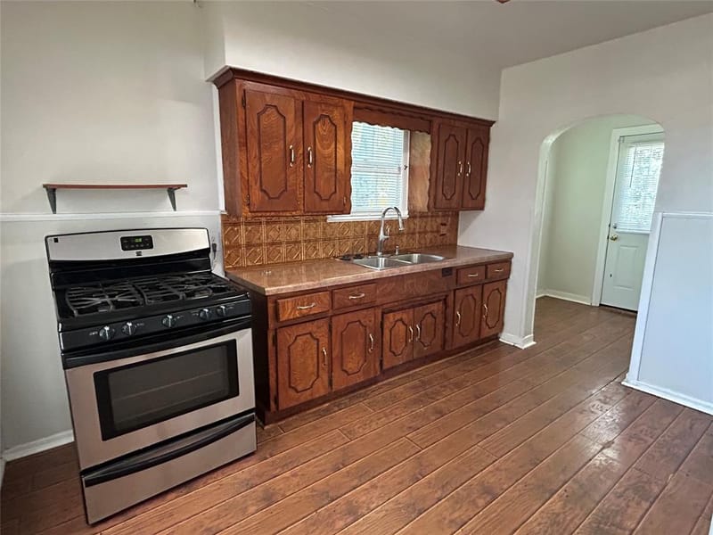 640 E Pleasant Run Road, DeSoto TX 75115 - Photo 6