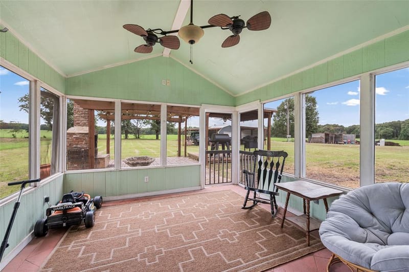 821 County road 3245, Quitman TX 75783 - Photo 12