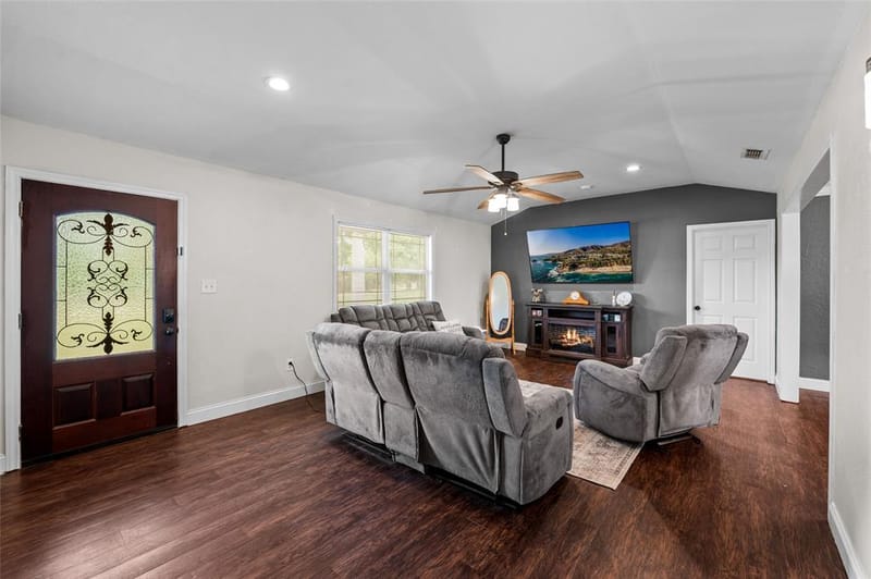 821 County road 3245, Quitman TX 75783 - Photo 4