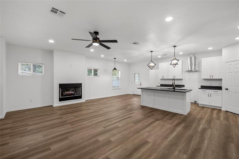 1701 Egan Lane, Waco TX 76705 - Photo 4