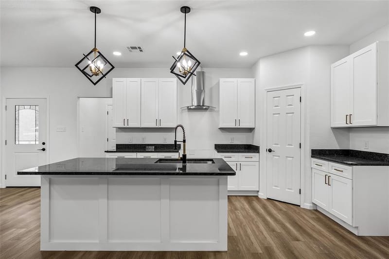 1701 Egan Lane, Waco TX 76705 - Photo 8