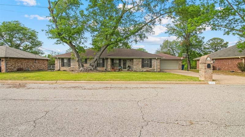 210 Pat Drive, Mineola TX 75773 - Photo 2
