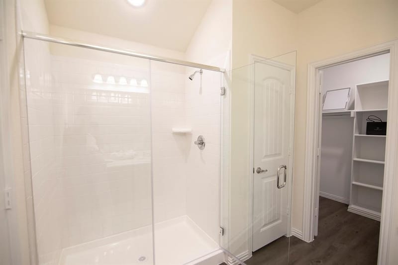 1549 Portofino Drive, Dallas TX 75217 - Photo 6