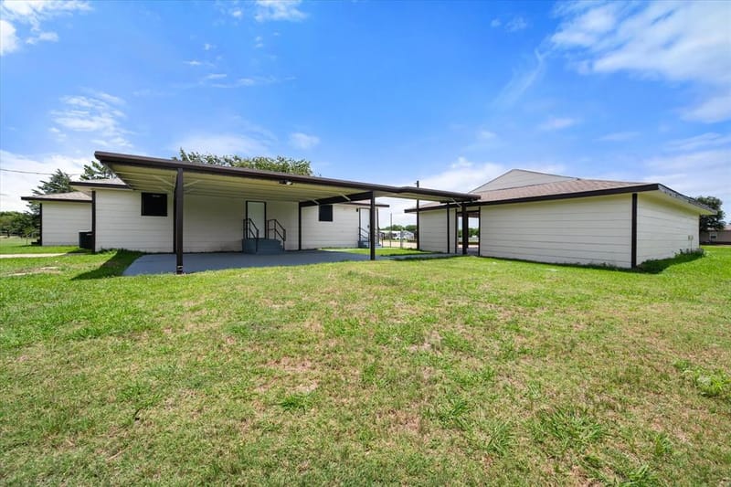 5835 County Road 2091, Corsicana TX 75110 - Photo 9