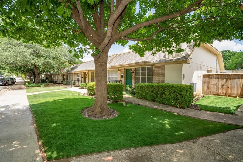 13544 Waterfall Way, Dallas TX 75240 - Photo 2