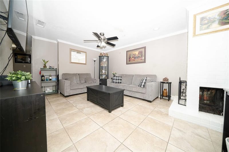 13544 Waterfall Way, Dallas TX 75240 - Photo 4