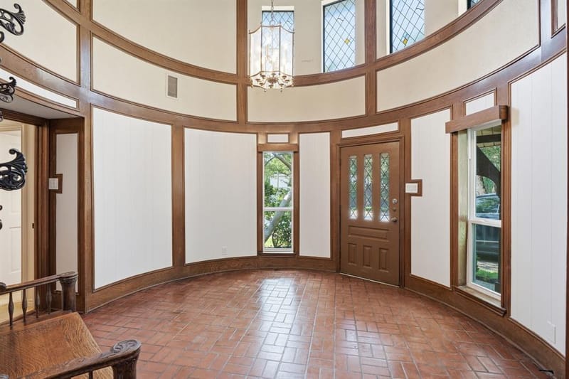 9435 Spring Hollow Drive, Dallas TX 75243 - Photo 10