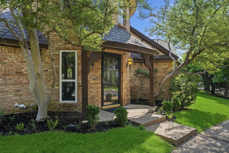 9435 Spring Hollow Drive, Dallas TX 75243 - Photo 35