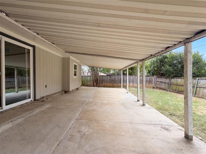 2005 N Arbor Rose Drive, Grand Prairie TX 75050 - Photo 22