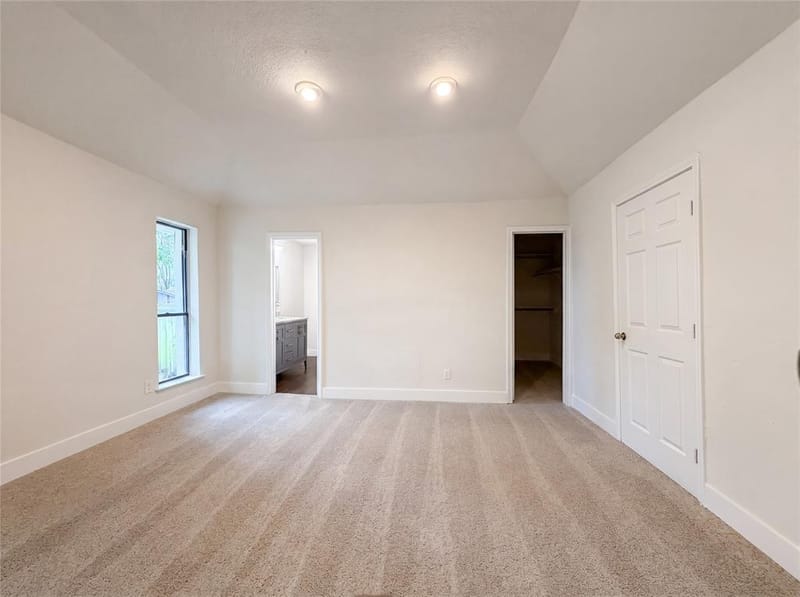 2005 N Arbor Rose Drive, Grand Prairie TX 75050 - Photo 14