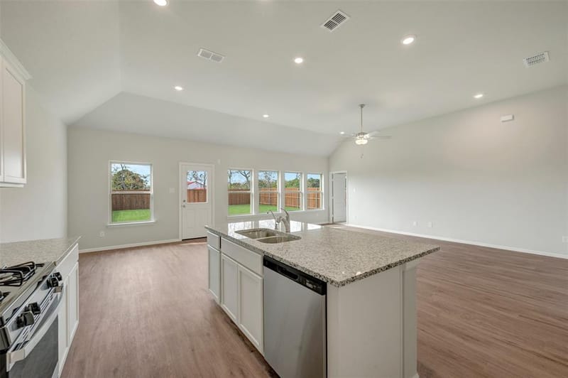 3212 Kingdom Drive, Denton TX 76208 - Photo 14
