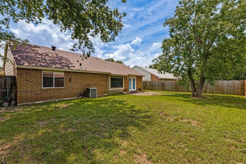 3206 Wintersmith Drive, Arlington TX 76014 - Photo 22