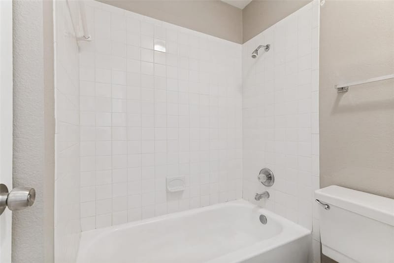 3206 Wintersmith Drive, Arlington TX 76014 - Photo 15