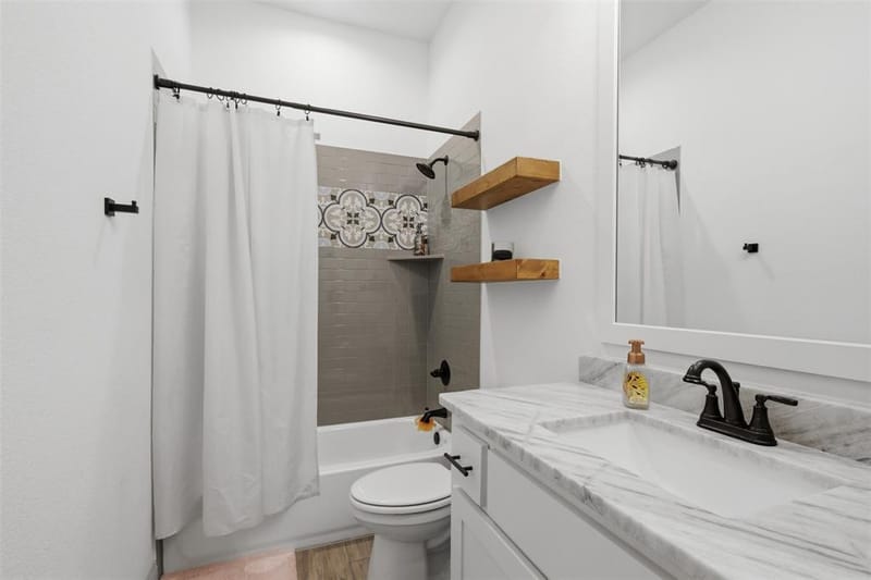 924 Rodgers Avenue, Godley TX 76044 - Photo 17