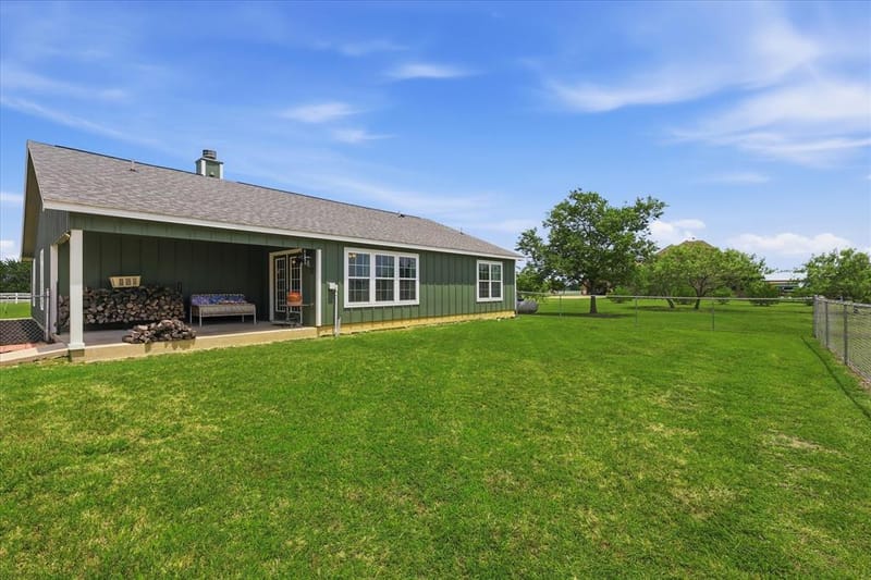110 Highview Road, Ennis TX 75119 - Photo 32