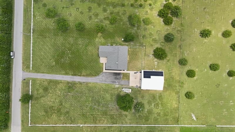 110 Highview Road, Ennis TX 75119 - Photo 35