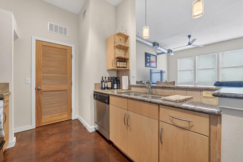 201 W Lancaster Avenue # 406, Fort Worth TX 76102 - Photo 6
