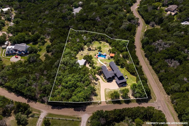 124 Bluffview Circle, China Spring TX 76633 - Photo 3