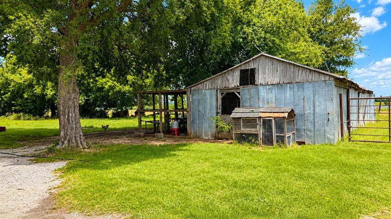 1444 County Road 218, Gainesville TX 76240 - Photo 9