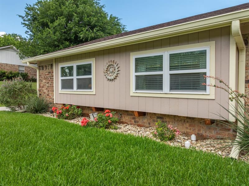 9509 Stony Point Drive, Woodway TX 76712 - Photo 2