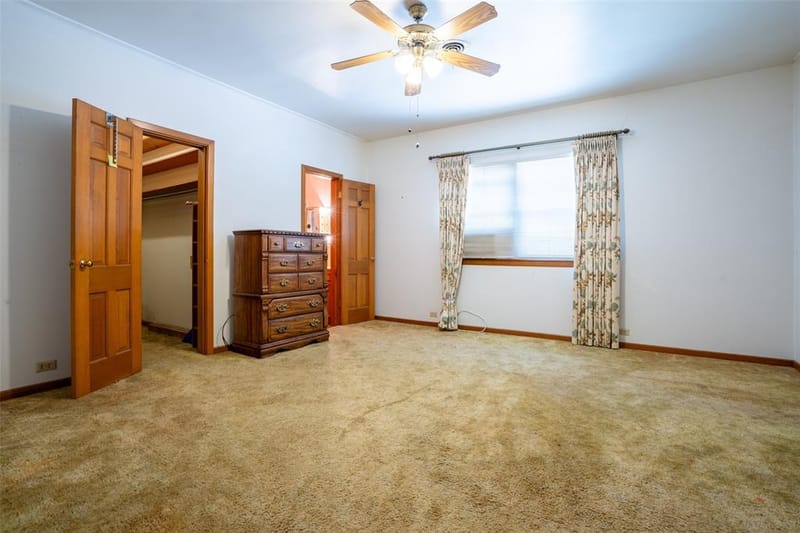 908 W Barnes Avenue, Comanche TX 76442 - Photo 25