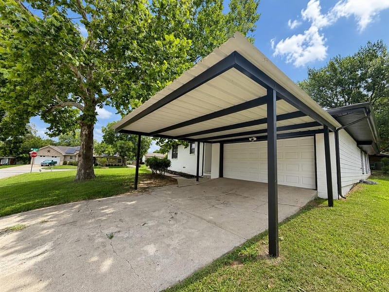 7000 Park Place Drive, Richland Hills TX 76118 - Photo 33