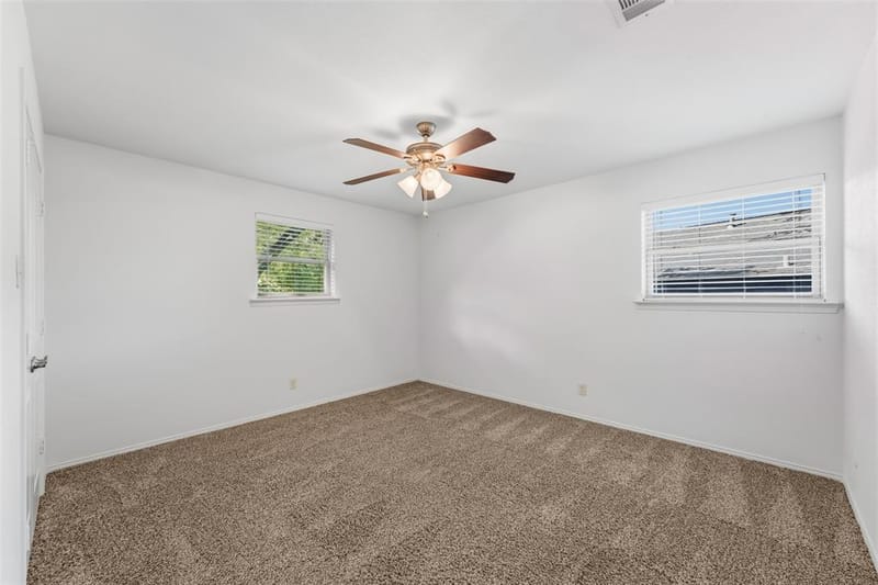 1404 Creekford Drive, Arlington TX 76012 - Photo 23