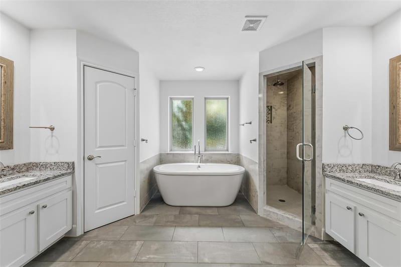1404 Creekford Drive, Arlington TX 76012 - Photo 20