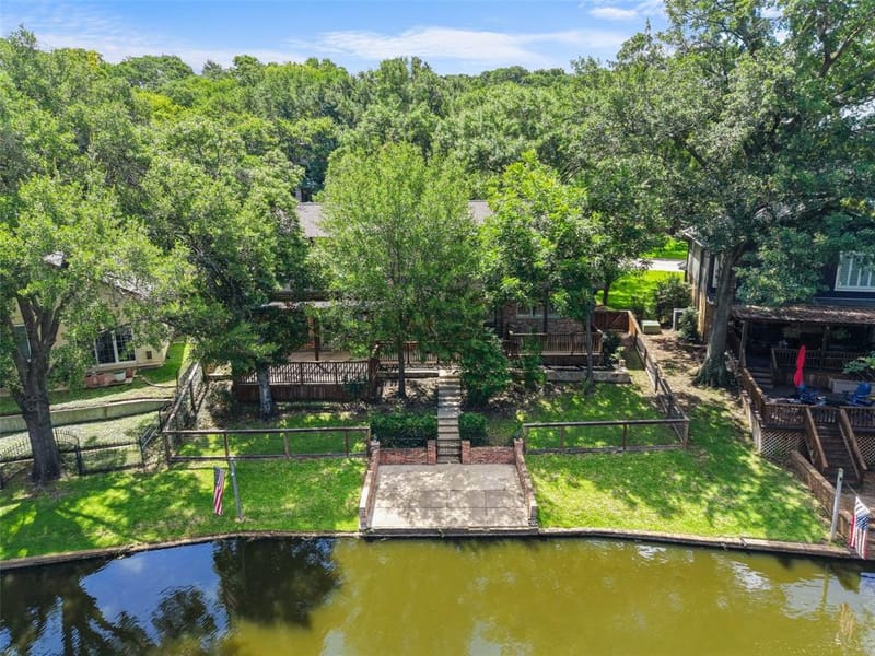 1404 Creekford Drive, Arlington TX 76012 - Photo 38