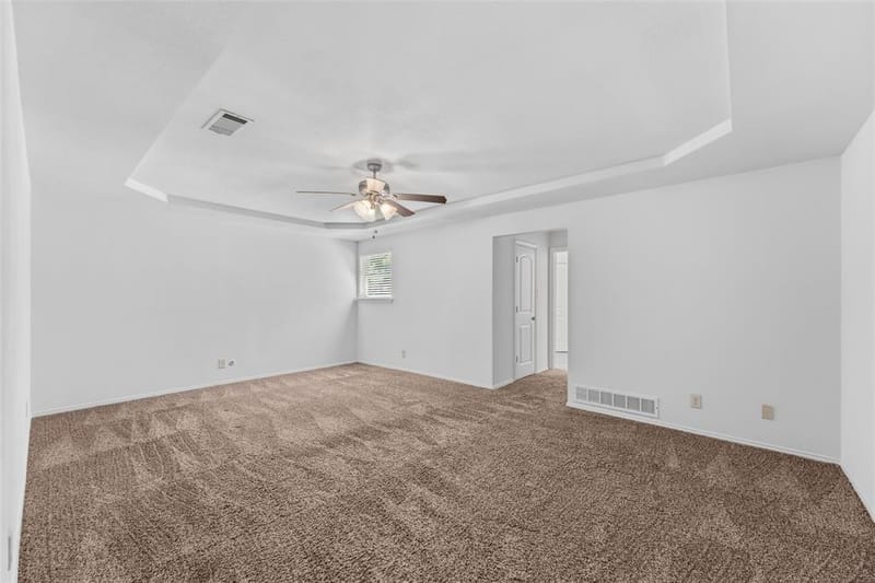 1404 Creekford Drive, Arlington TX 76012 - Photo 18