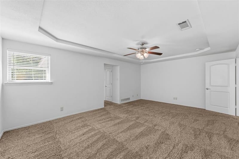 1404 Creekford Drive, Arlington TX 76012 - Photo 19