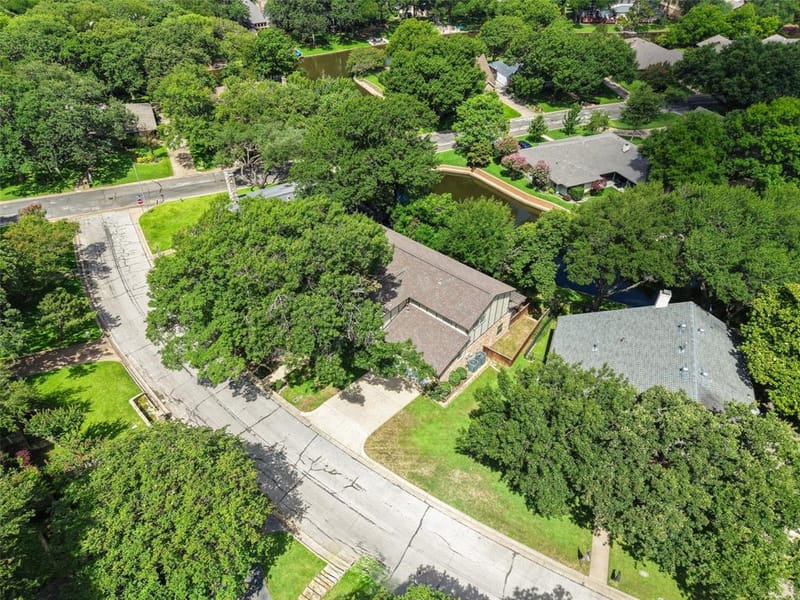 1404 Creekford Drive, Arlington TX 76012 - Photo 35