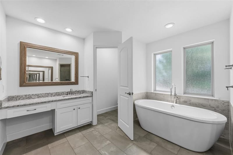 1404 Creekford Drive, Arlington TX 76012 - Photo 21