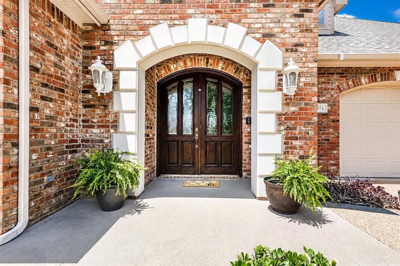 5974 River Bend Drive, Benbrook TX 76132 - Photo 2