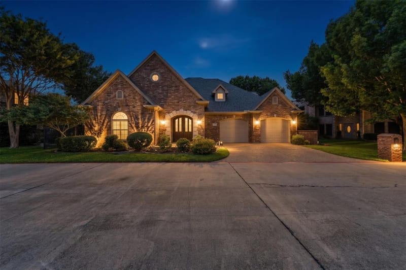 5974 River Bend Drive, Benbrook TX 76132 - Photo 32