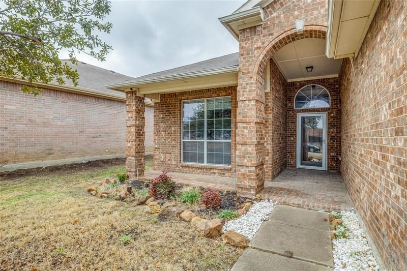 10005 Bull Run, Fort Worth TX 76177 - Photo 2