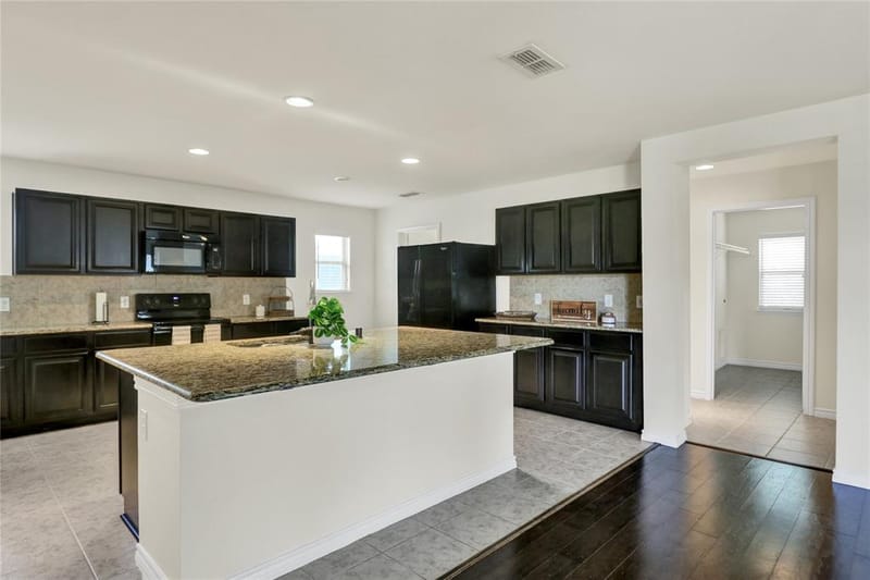 728 Snapdragon Lane, DeSoto TX 75115 - Photo 14