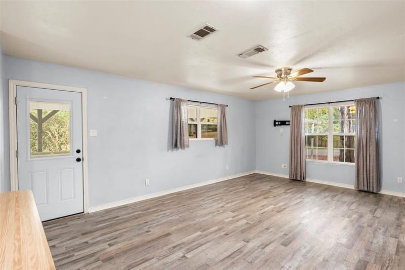 521 Hilltop Drive, Tool TX 75143 - Photo 5