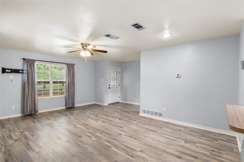 521 Hilltop Drive, Tool TX 75143 - Photo 4