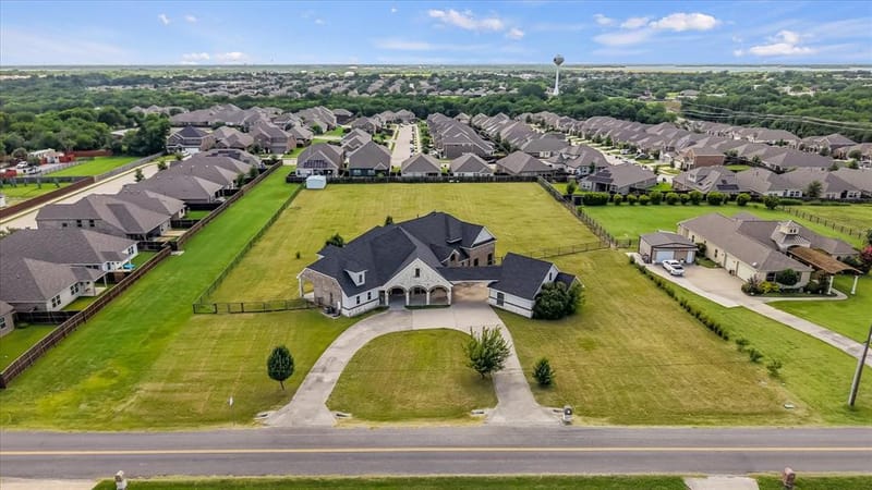 9770 County Road 483, Lavon TX 75166 - Photo 3