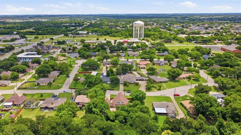 205 Roaring Springs Drive, DeSoto TX 75115 - Photo 24