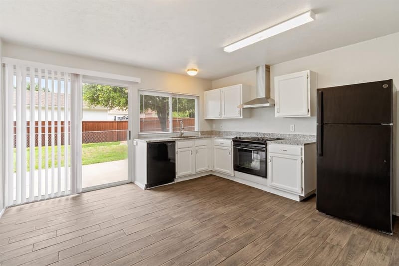 3709 Red Oak Drive, Garland TX 75043 - Photo 22