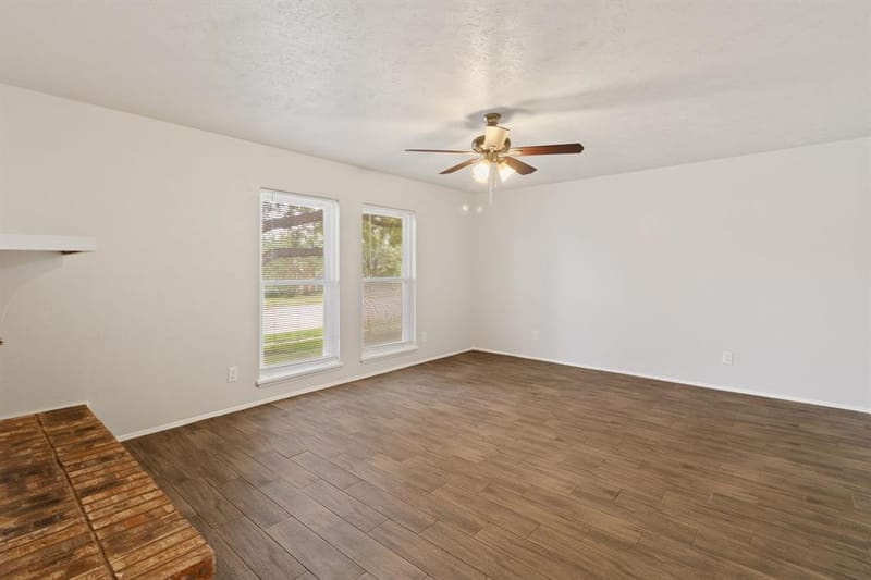 3709 Red Oak Drive, Garland TX 75043 - Photo 7