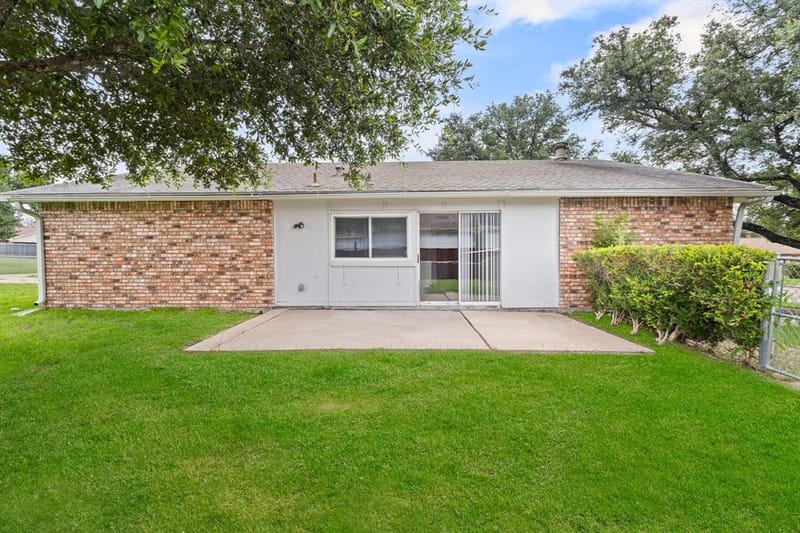 3709 Red Oak Drive, Garland TX 75043 - Photo 37