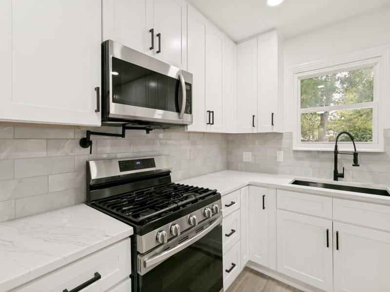 429 Harmon Road, Hurst TX 76053 - Photo 6